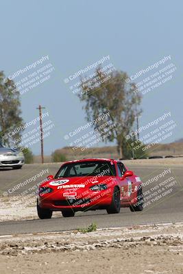 media/May-01-2022-CalClub SCCA (Sun) [[03a481c204]]/Group 5/Qualifying (I5)/